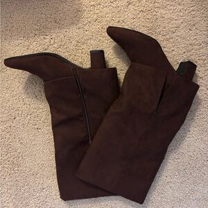 Elegant Brown Women's Boots
